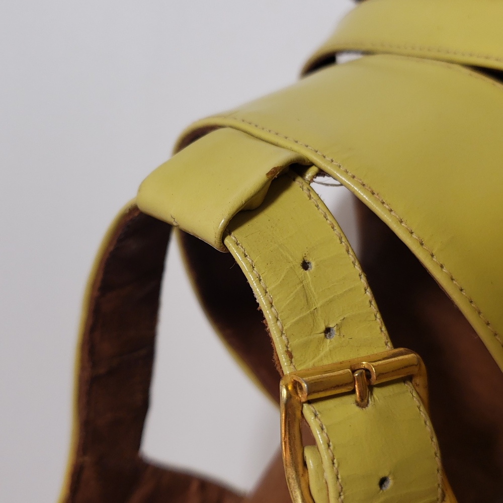 Vintage Womens Yellow Hush Puppies Wide Band Square Heel Sandals - Picture 8 of 12